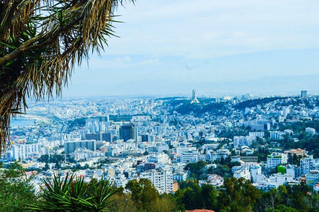 Explorarea detaliată a Capitalei Algeriei: Istorie, Cultură și Atracții Turistice