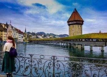 Lucerna Elveția - Ghid complet pentru cititorii interesați de istoria și obiceiurile acestei țări