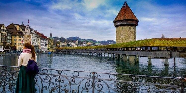 Lucerna Elveția - Ghid complet pentru cititorii interesați de istoria și obiceiurile acestei țări